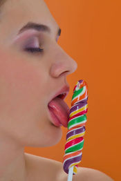Vanda Plays With Lollipop 03
