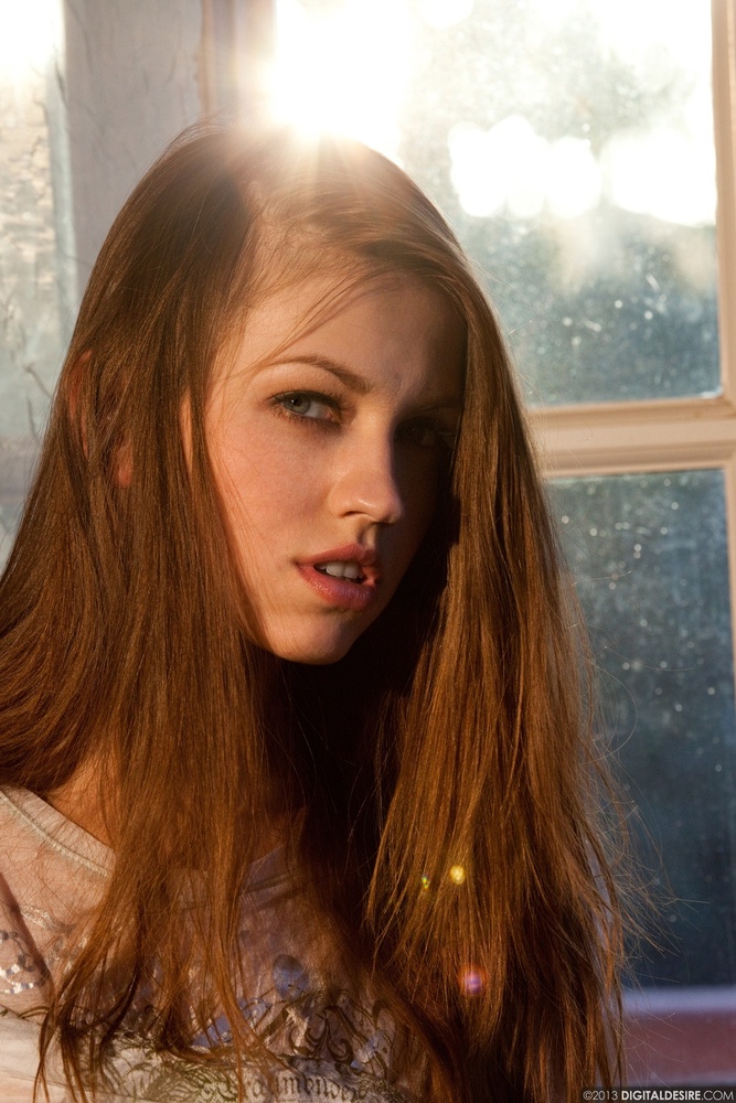 Eufrat Undressing Sexily 14