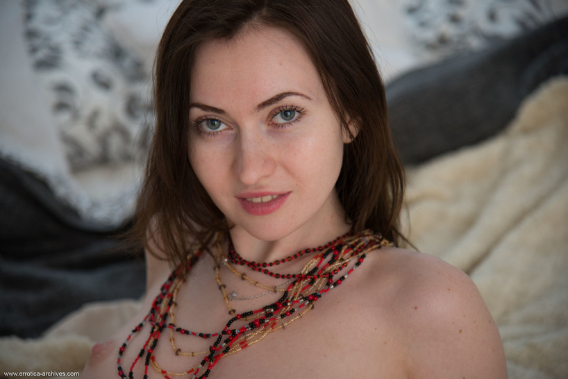 Angela H Bedroom Setting 19