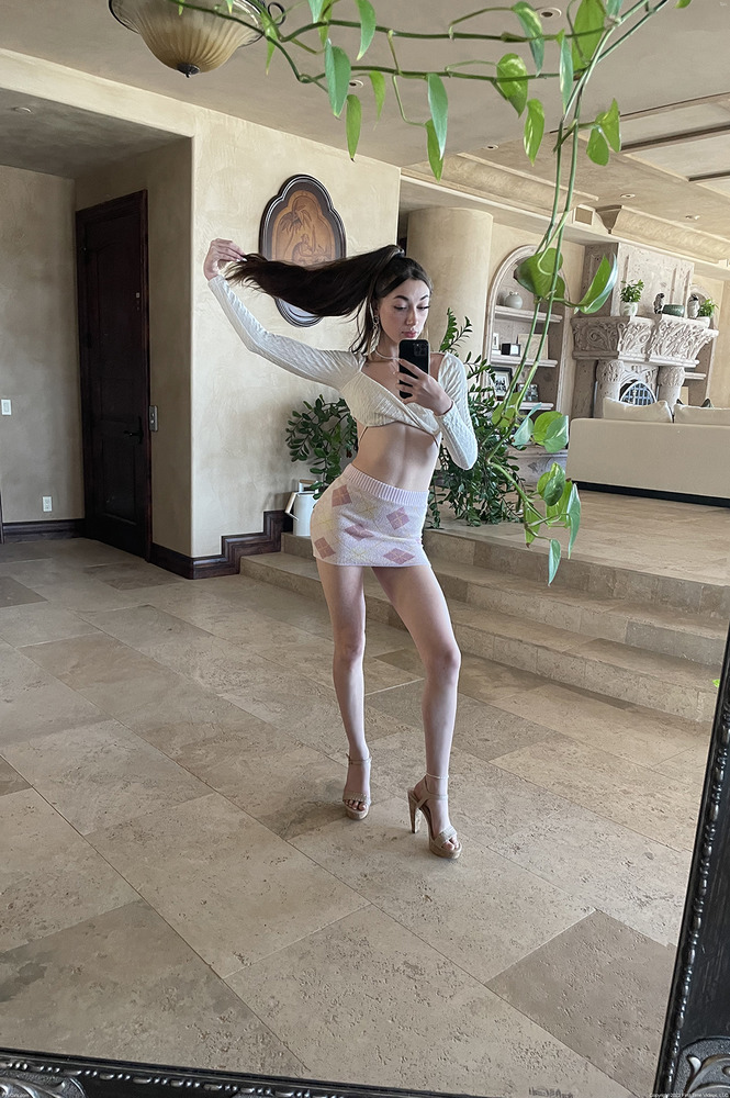 The Squirting Teen 11