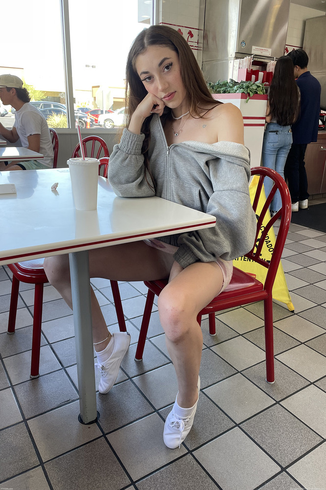 The Squirting Teen - 18