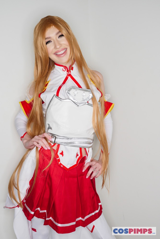 Petite & Geeky 01