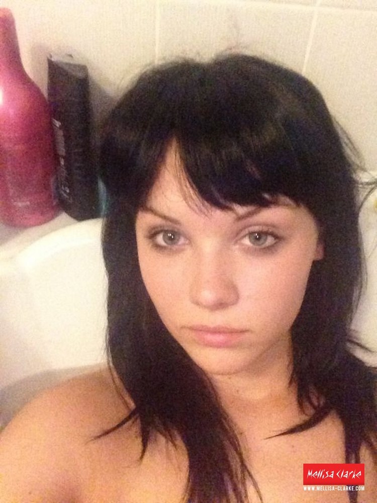 Black-haired Mellisa Clarke - Self Shot Pictures 02