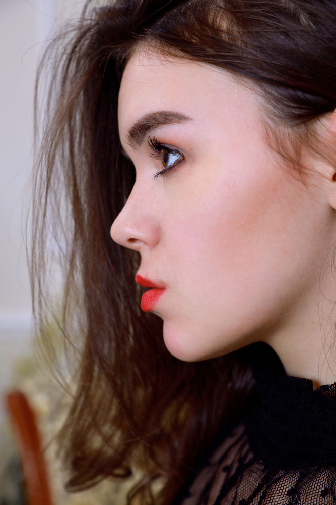 Presenting Eva Amari 01