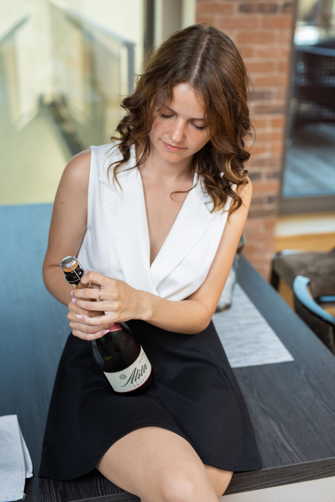 Champagne Dreams 01