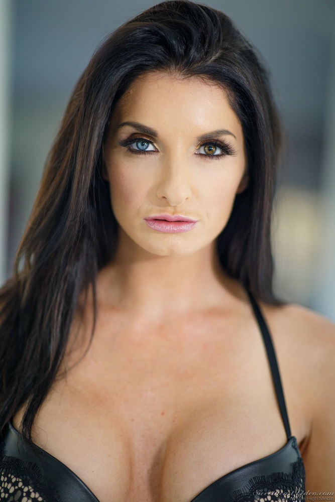 Silvia Saige Is Just Too Sexy For Us 10