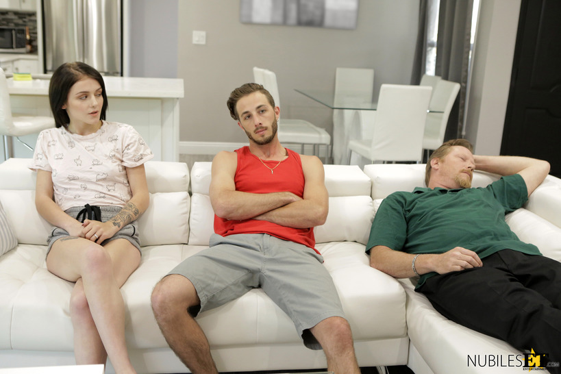 Her Strange Addiction Uncontrollable Orgasms 00