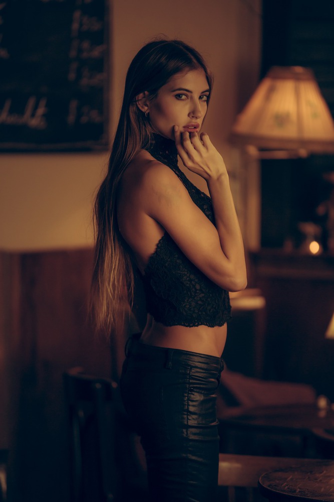 TAYA VAIS IN SULTRY DESIRES 17