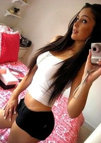 Latina Sex Bomb Girl