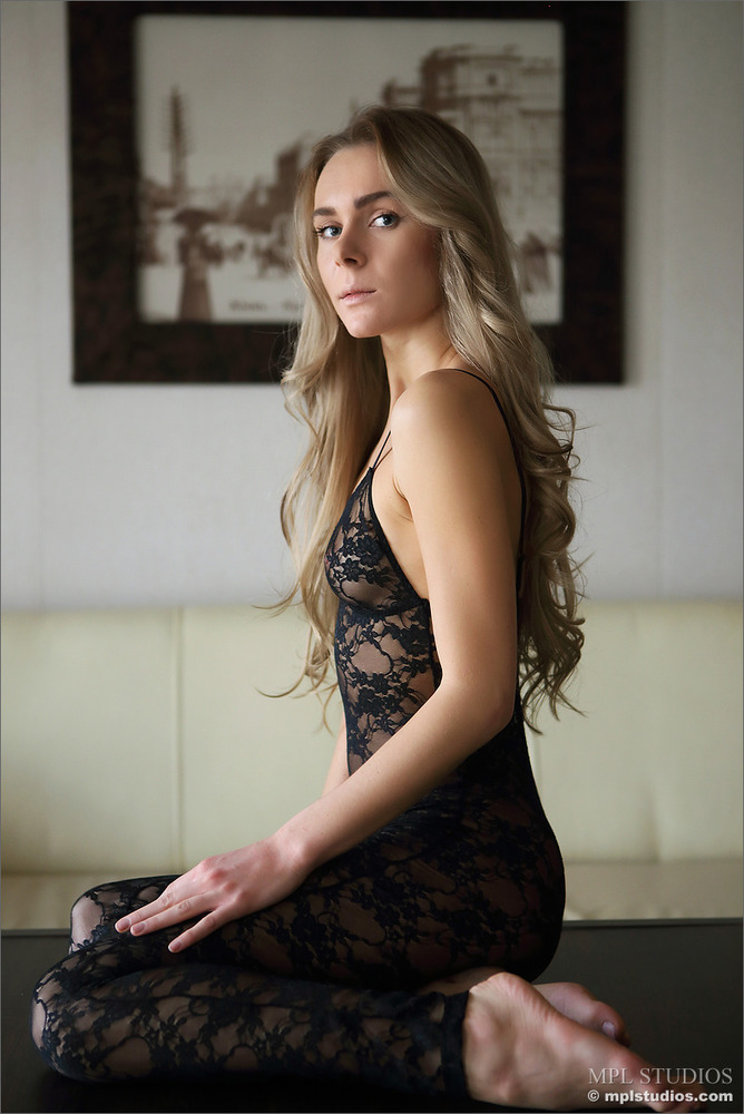 Karissa Diamond 01